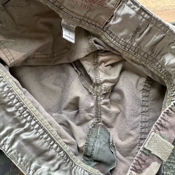 Abercrombie + Fitch Vintage Y2K Baggy Cargo Camo Pants - Picture 12 of 14